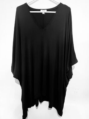Nordstrom Black Relaxed V-Neck Tunic Top